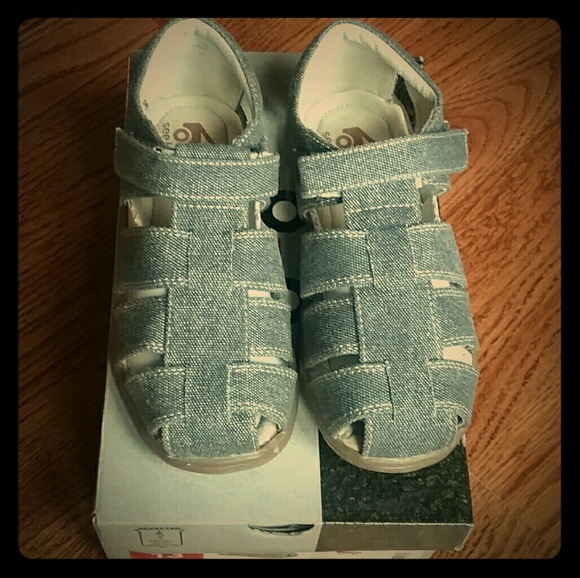See Kai Run Other - **SOLD** 🆕NEW See kai run gray canvas sandals